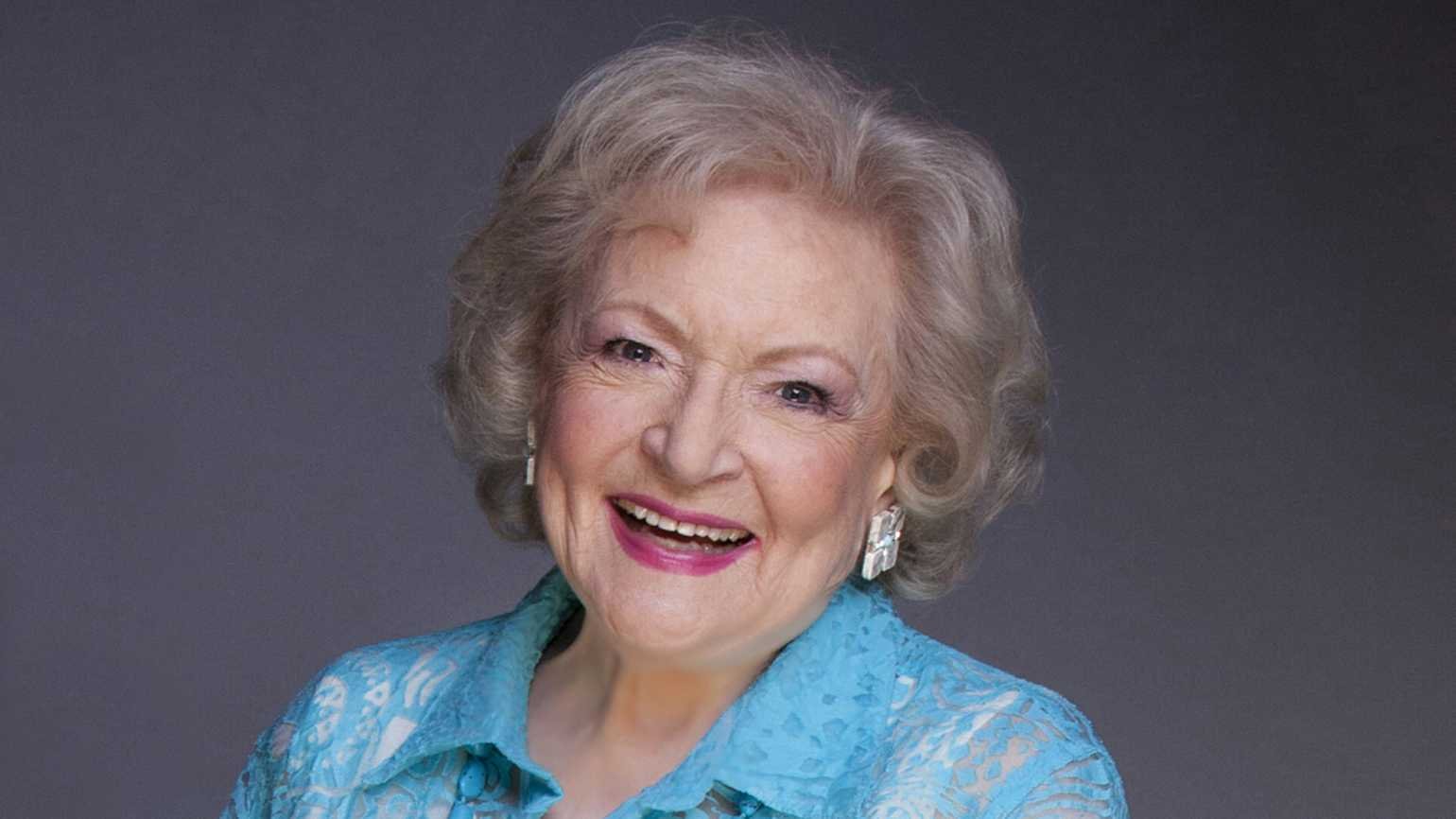 You are currently viewing Betty White Net Worth – About Her Career and Net Worth